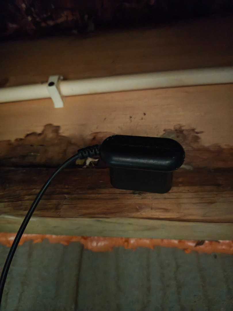 Moisture sensor assessment during water damage restoration