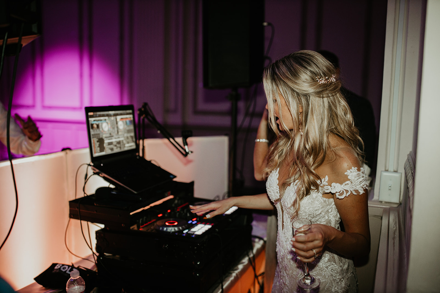 Bride enjoying the DJ service at Ponte Vedra wedding reception